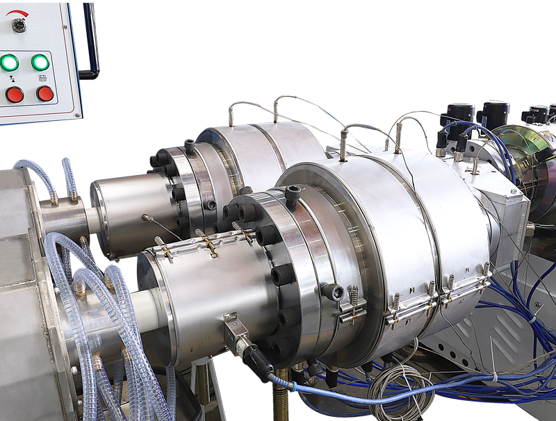 Dual pipe head